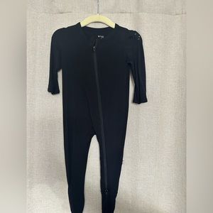 Kyte Baby Zipper Footie Pajamas 3-6 months in black